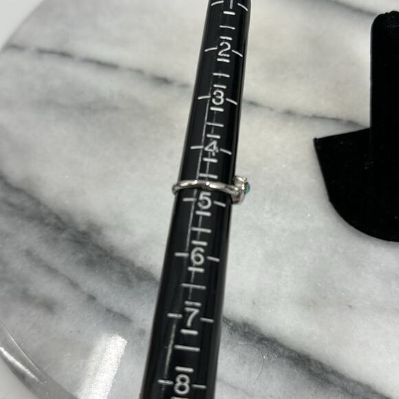 Silver dolphin ring size 4.75 - Picture 3 of 3